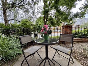 Photo 7- click for photo gallery